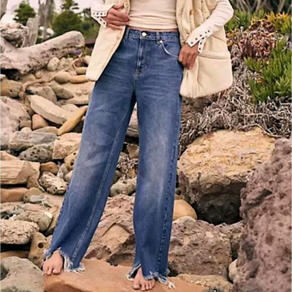 FREE PEOPLE 'Straight Up Baggy' Jeans in Light Blue - Size 27 - Picture 3 of 17